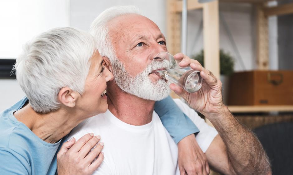 deshidratación en adultos mayores